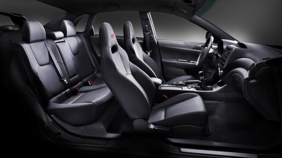  Subaru Impreza WRX STi Sedan 2011 года  (фото 2 из 81)